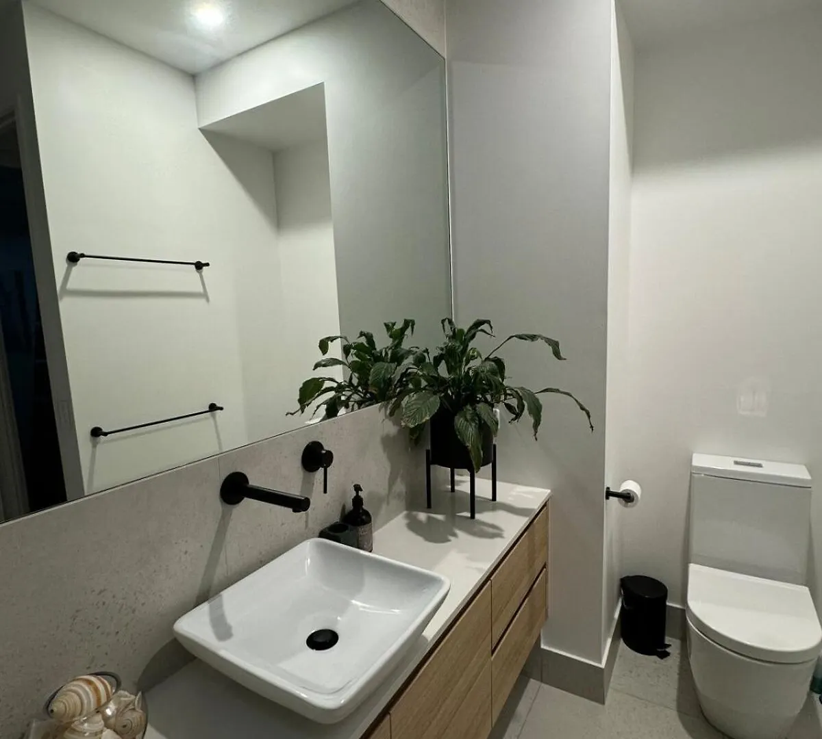 Mooloolaba Beach Haven 0*,